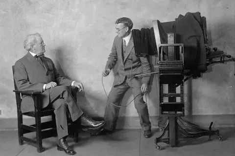 Появление кинематографа братьев Люмьер и первые русские фильмы