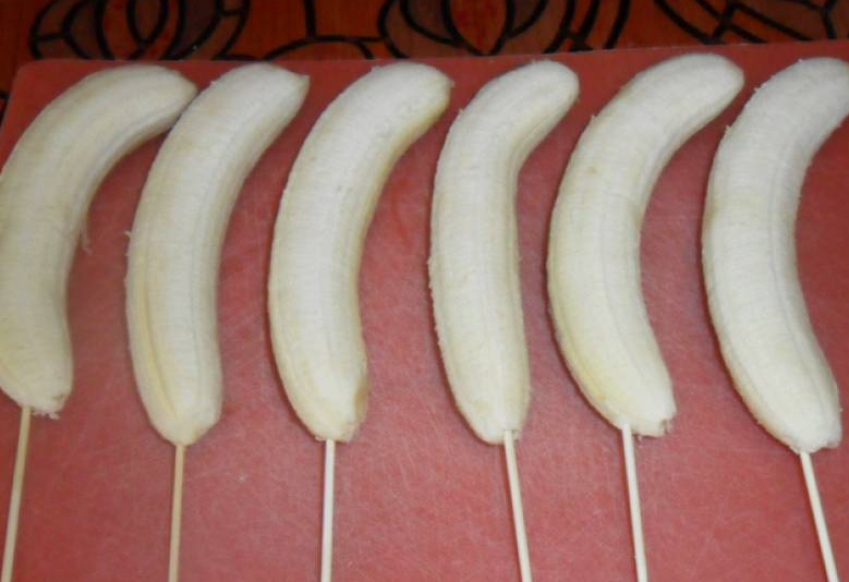 Самый быстрый и невероятно вкусный десерт "Бананы в шоколаде"