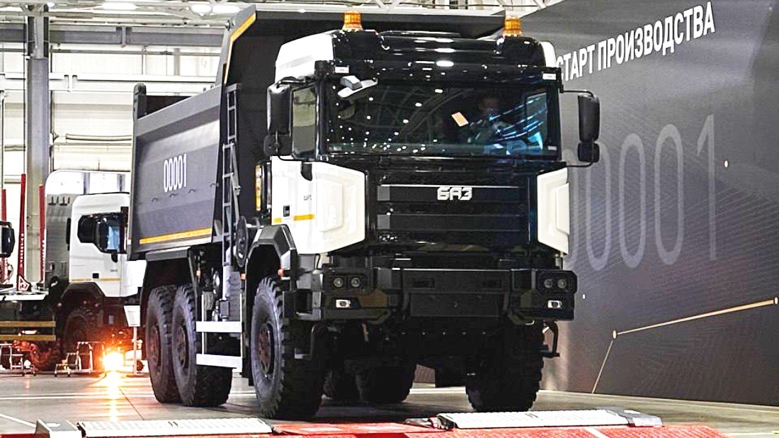 Стартовало производство российских грузовых автомобилей БАЗ, построенных на базе военных тягачей