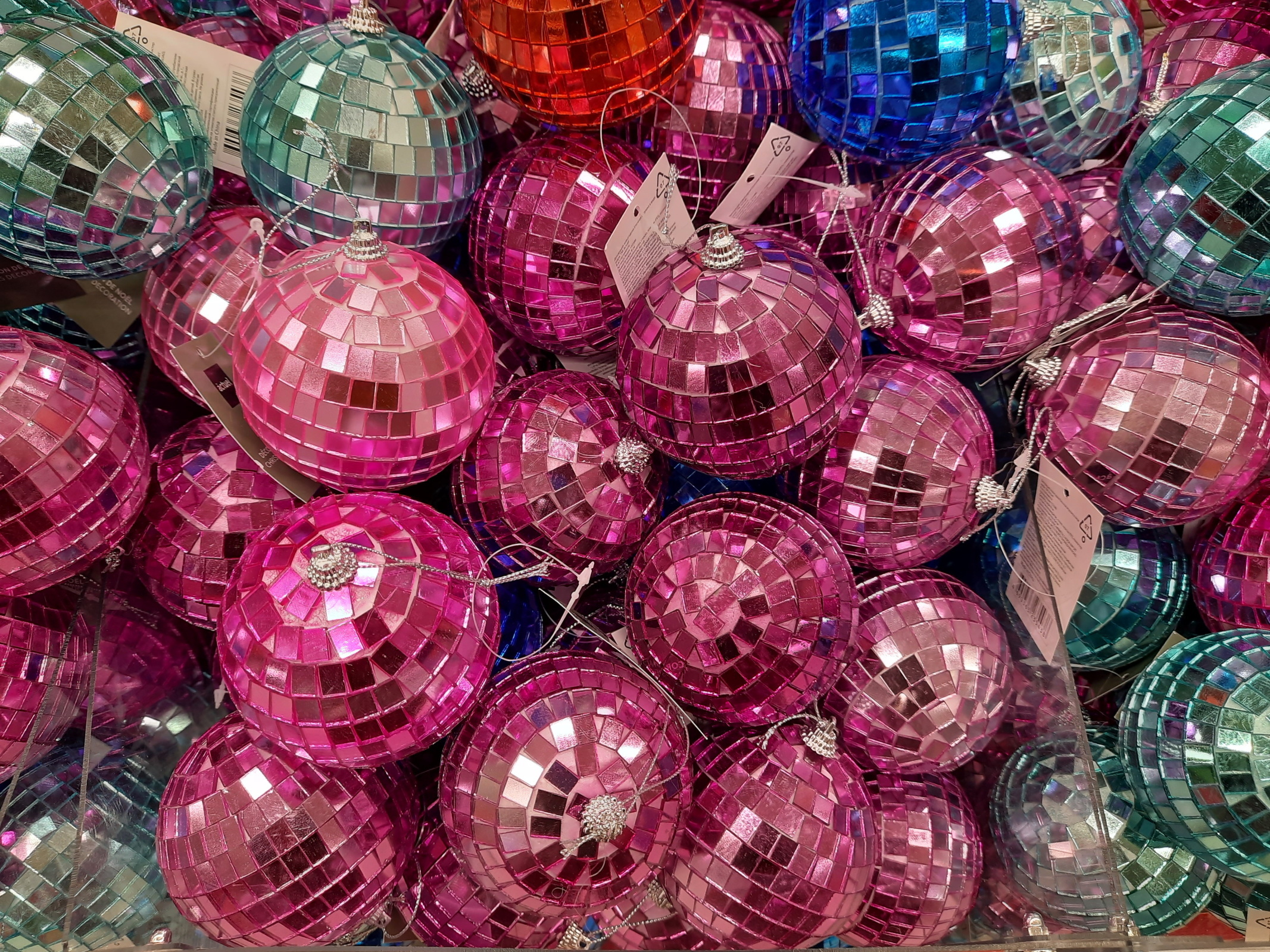 Хождение по ёлкам-4. В одном столичном гипермаркете. Окончание