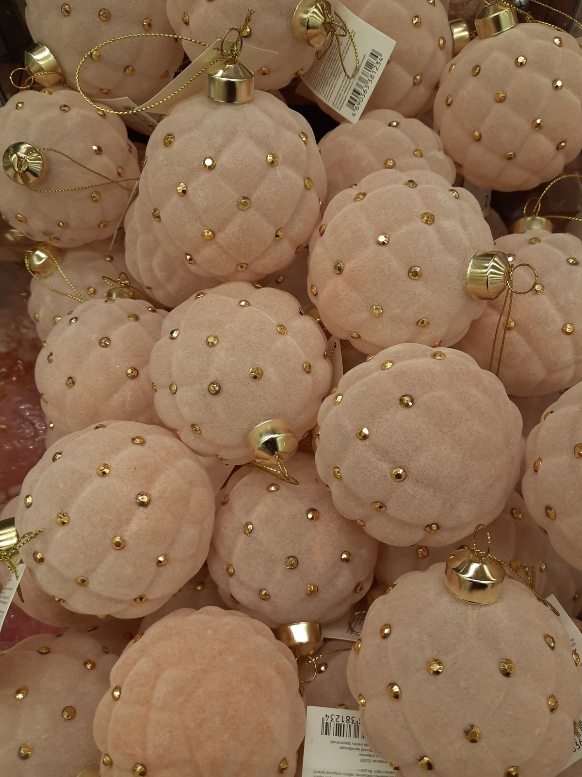 Хождение по ёлкам-4. В одном столичном гипермаркете. Окончание