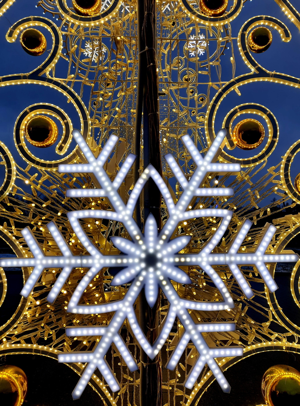 Хождение по ёлкам-2. ВДНХ