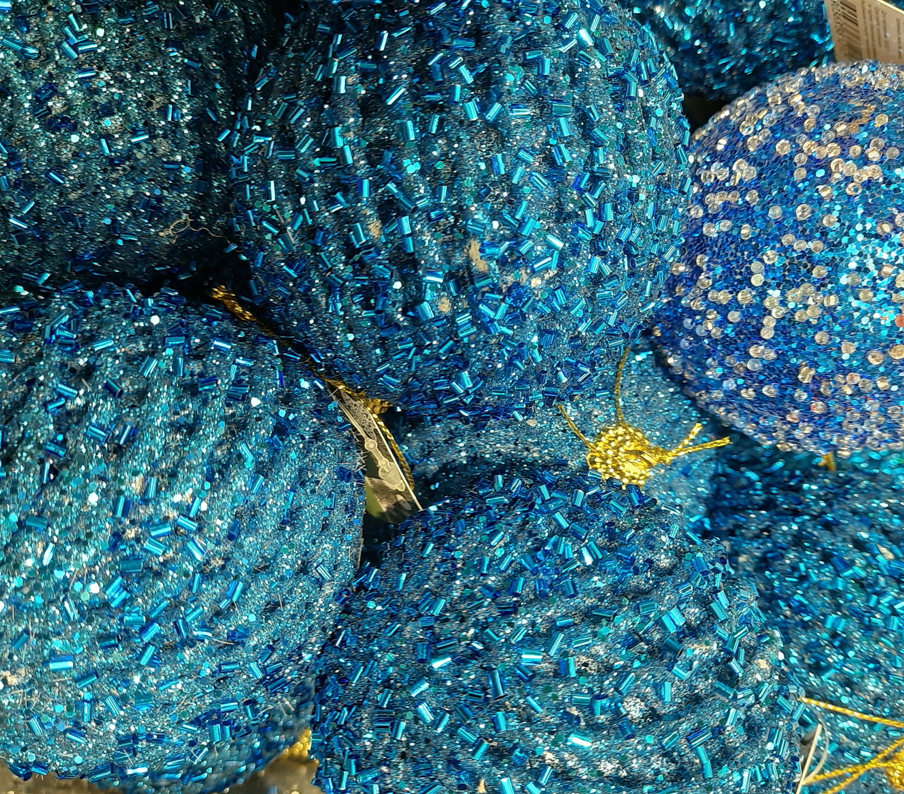 Хождение по ёлкам-4. В одном столичном гипермаркете. Окончание