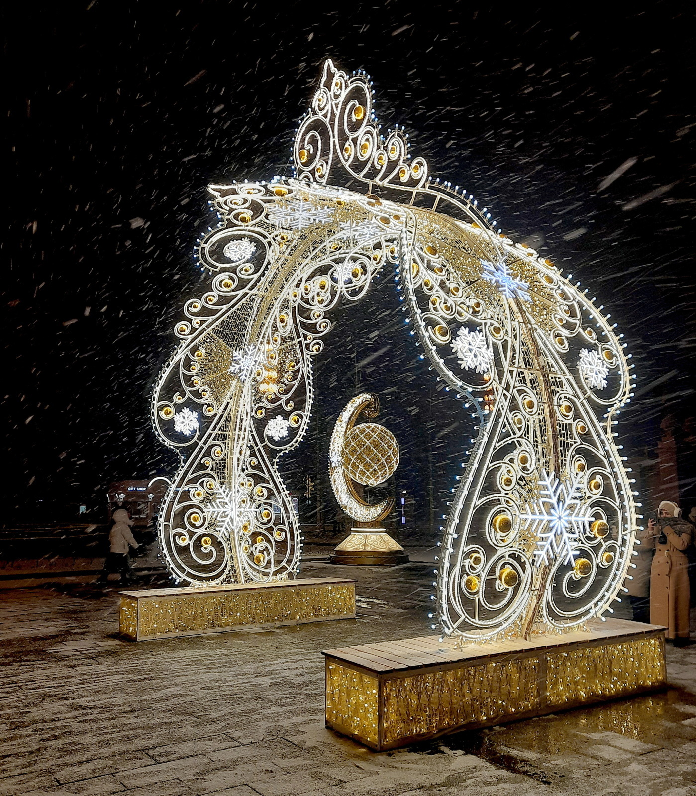 Хождение по ёлкам-2. ВДНХ