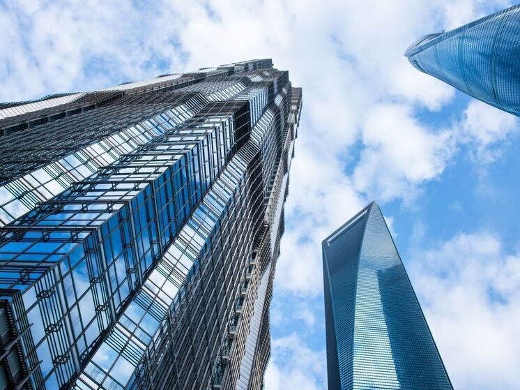 Московские зумеры выбирают небоскребы: За три года спрос на высокие этажи у представителей поколения Z вырос почти вдвое