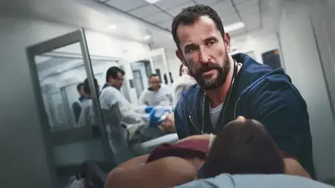 Возвращение хитового сериала «Больница Питт»: медицинский экшн продолжается!