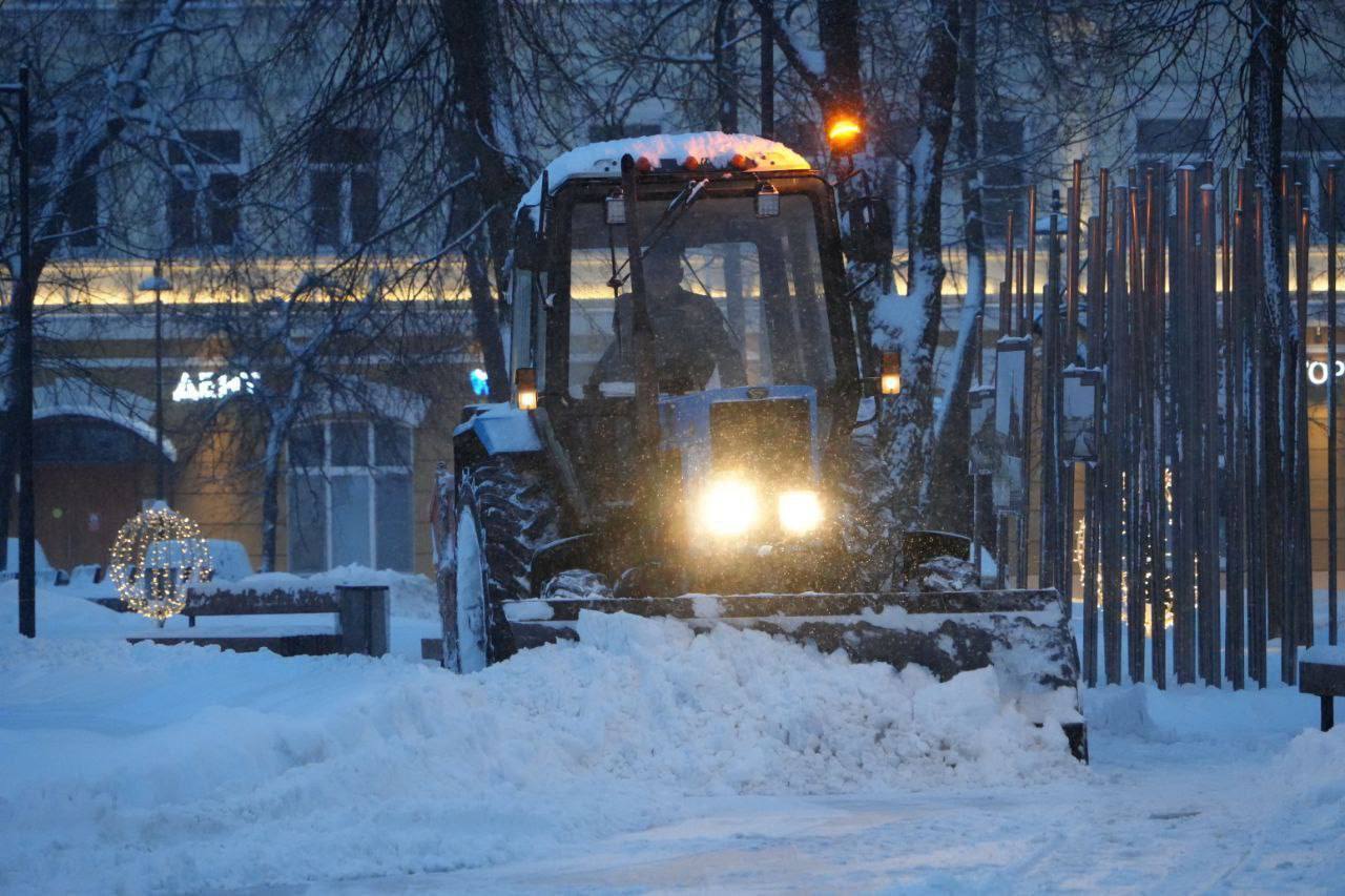 Снежный апокалипсис случился сразу в нескольких регионах России