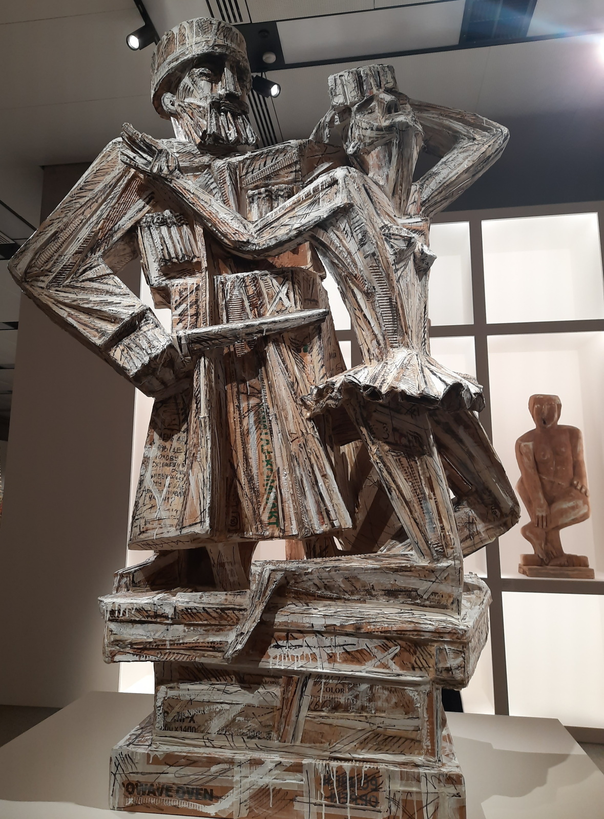 Поход в музей в каникулярный день в заснеженной Москве