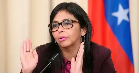 15 минут на жизнь: исполняющий обязанности президента Венесуэлы заявила об ультиматуме США