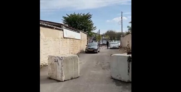 Асфальтовая изоляция квартала в городе Лод: протесты местных жителей и правозащитников.