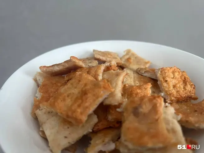 Низкокалорийные хрустящие куриные снеки идеальны для поддержания стройности фигуры