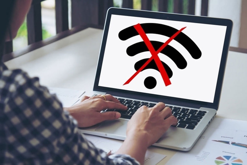Москвичам начали приходить СМС об ограничении мобильного интернета