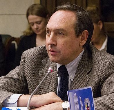 Дед в 1939‑м с Гитлером договоры подписывал — внук в 2026‑м летит «налаживать диалог» с Трампом