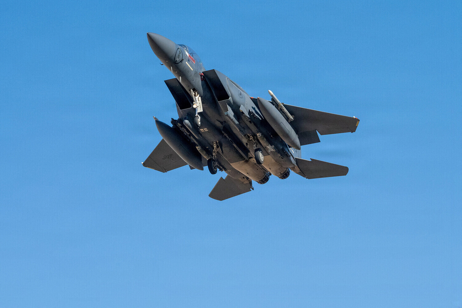 Американский F-15E сбит над Ираном