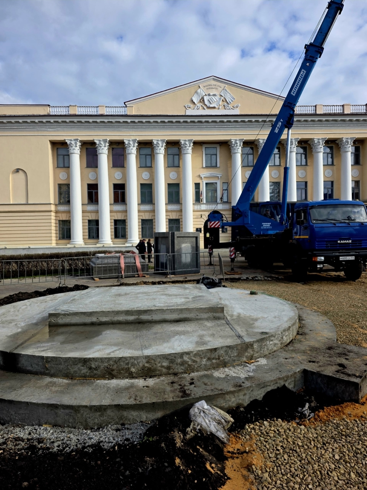 В Тамбове почти все готово для установки памятника