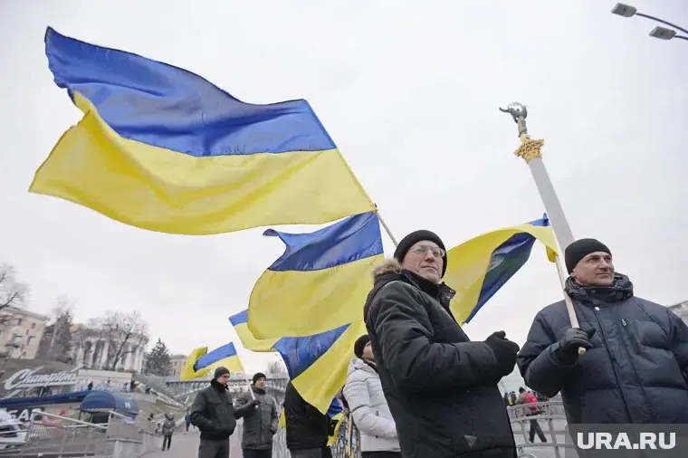 Украинским беженцам в Ирландии предлагают денежные средства в обмен на их согласие вернуться домой.