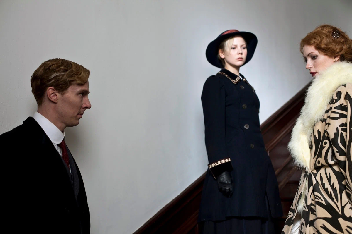 Не интересный сериал "Конец парада".