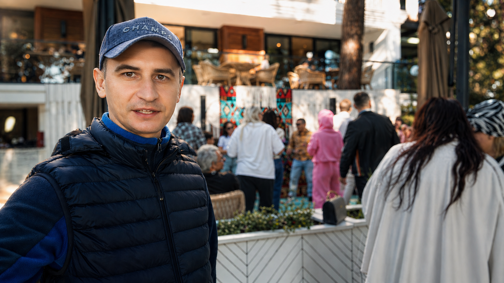 Пиво, бабы и бильярд: как живёт мой друг из Саратова