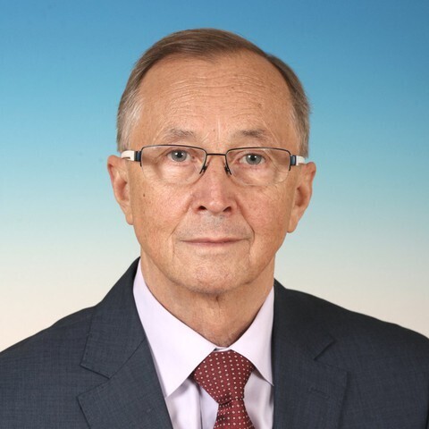 Депутат Бурляев против передачи прав на песни уехавших артистов
