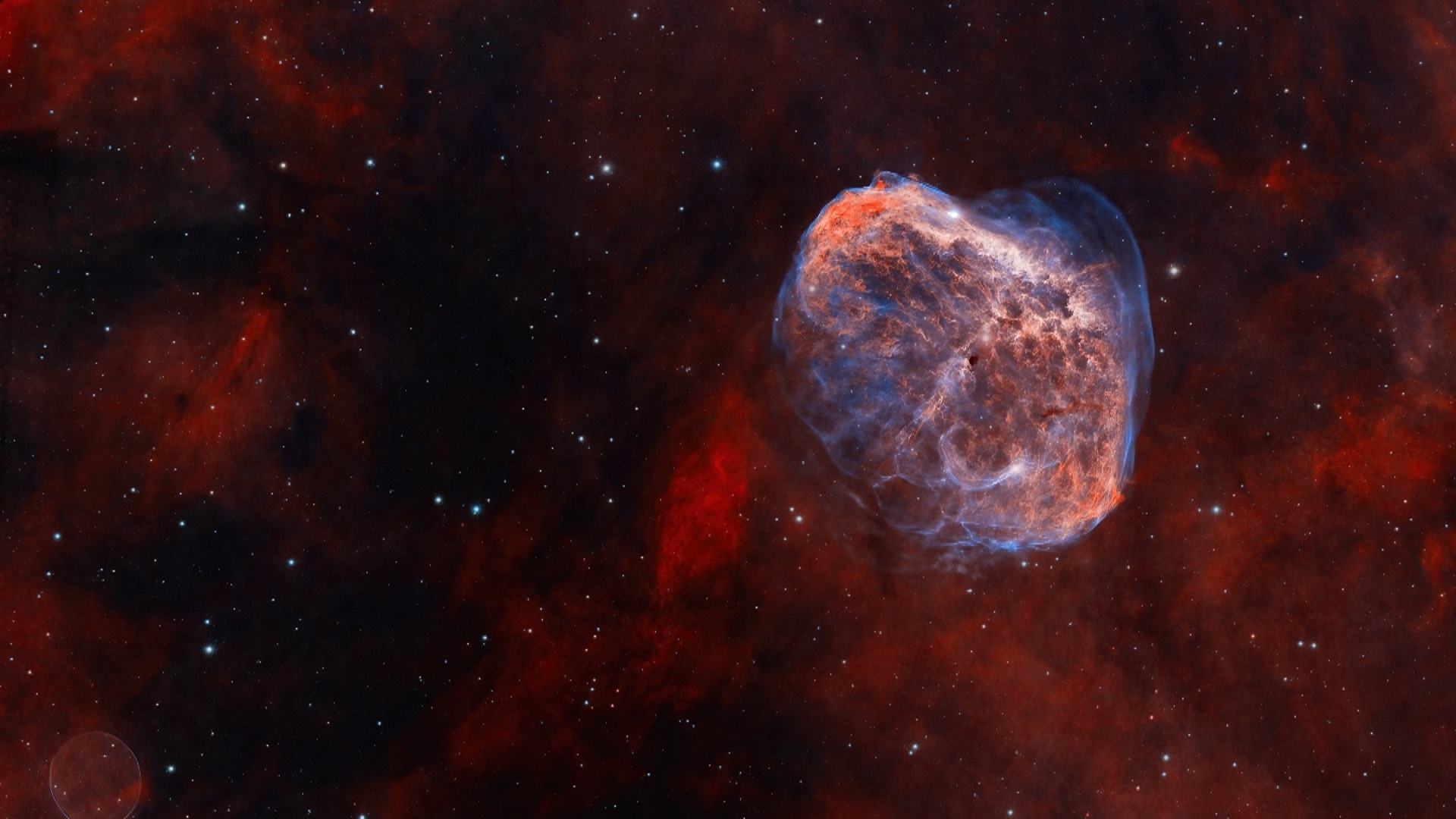 Туманность Полумесяц (NGC 6888) — космический шедевр в созвездии Лебедь.