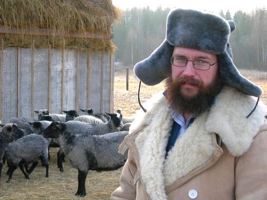 Анатомия одного затмения: барин Стерлигов назвал школьную программу «безбожным скотством»