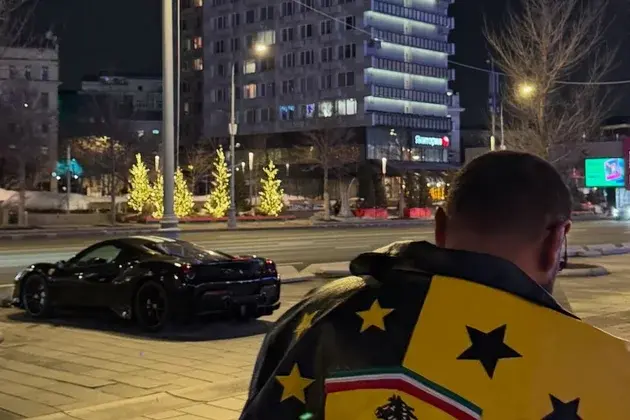 Рэпер Navai на Ferrari устроил ДТП в центре Москвы