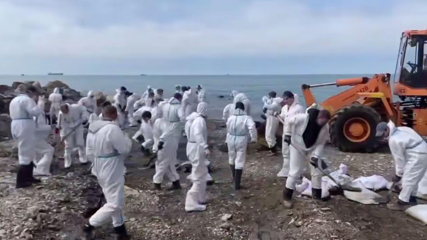 Почему НЕ надо ехать в этом году на Чёрное море