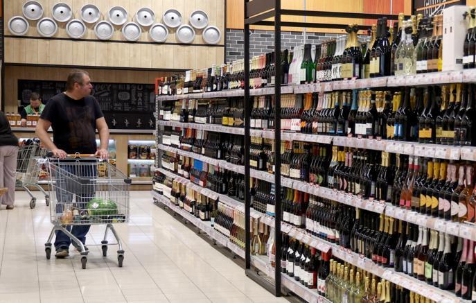 В Российской Федерации введены ограничения на продажу ряда позиций коньяка и вина, произведенных в Армении.