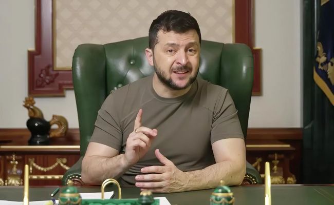 После российского удара президент Украины Владимир Зеленский выступил с обращением к западным партнерам, в котором озвучил свои требования