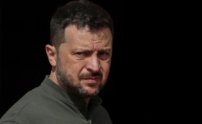 Сжечь Киев и отойти во Львов — нардеп озвучил план Зеленского