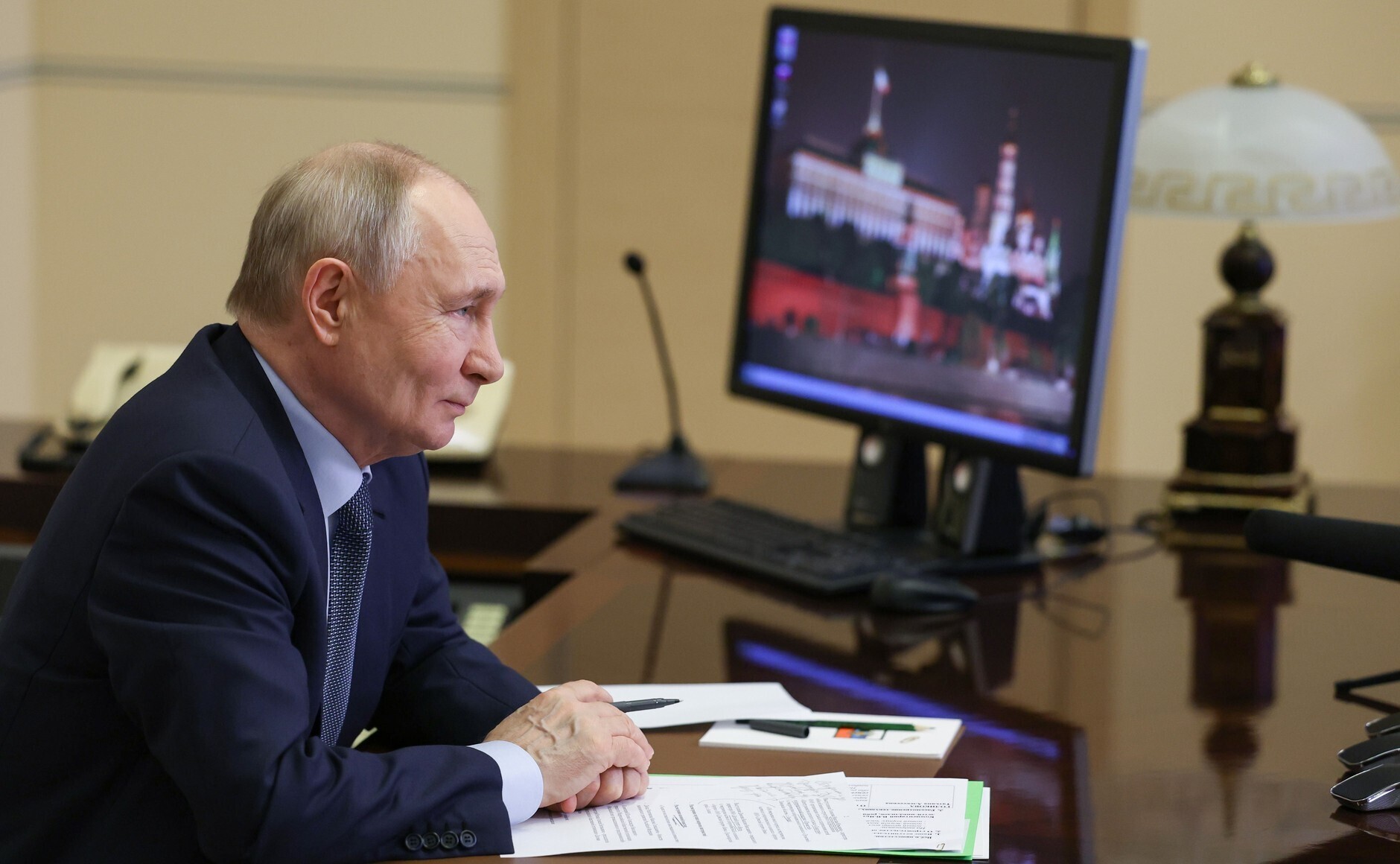 ⚡Новые выплаты семьям: Путин поручил сделать их получение быстрым и удобным. Что это значит?