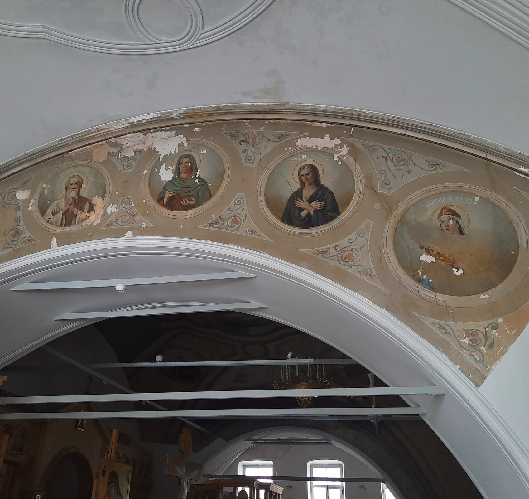 Храм Воскресения в Кадашах: красота и боль