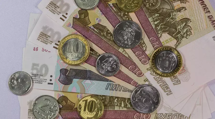 Вклады под ударом: почему экономист настоятельно советует не оставлять деньги в банке