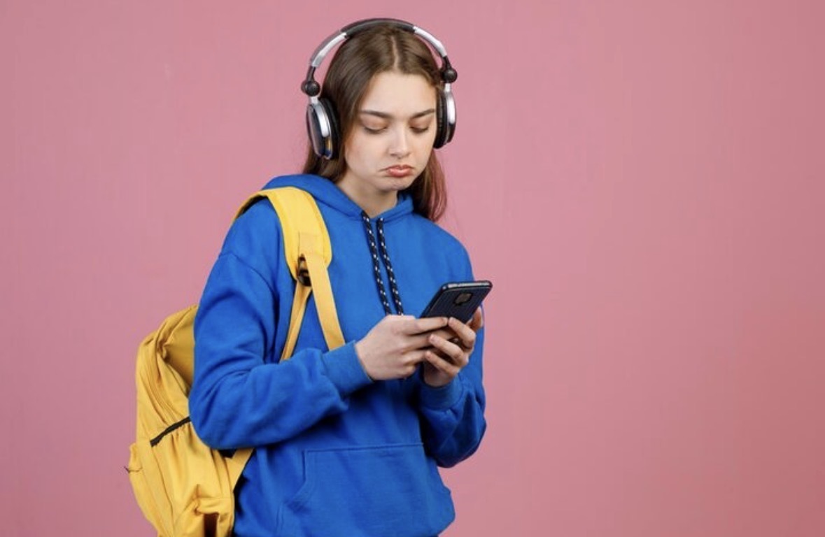 Срочно с 1 июля: Банки открывают счета детей для родителей. Как проверить карту подростка и спасти его от огромного штрафа или колонии?