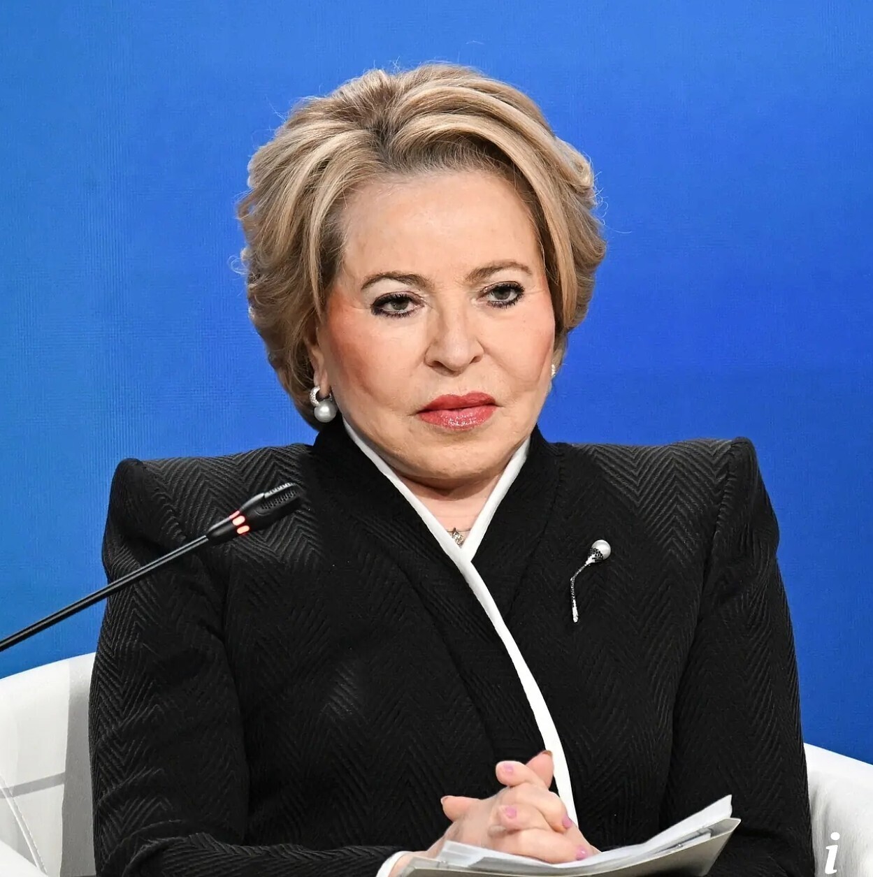 Откровения бабушки с Марса:Матвиенко назвала оптимальный возраст для рождения минимум троих детей в России