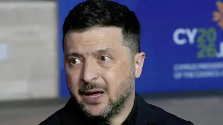 "Хватит жаловаться". Истерика Зеленского после ударов России взбесила Запад