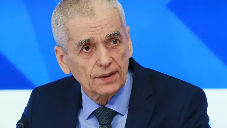 Официально до 40 лет: академик Онищенко предложил увеличить возраст молодежи в России