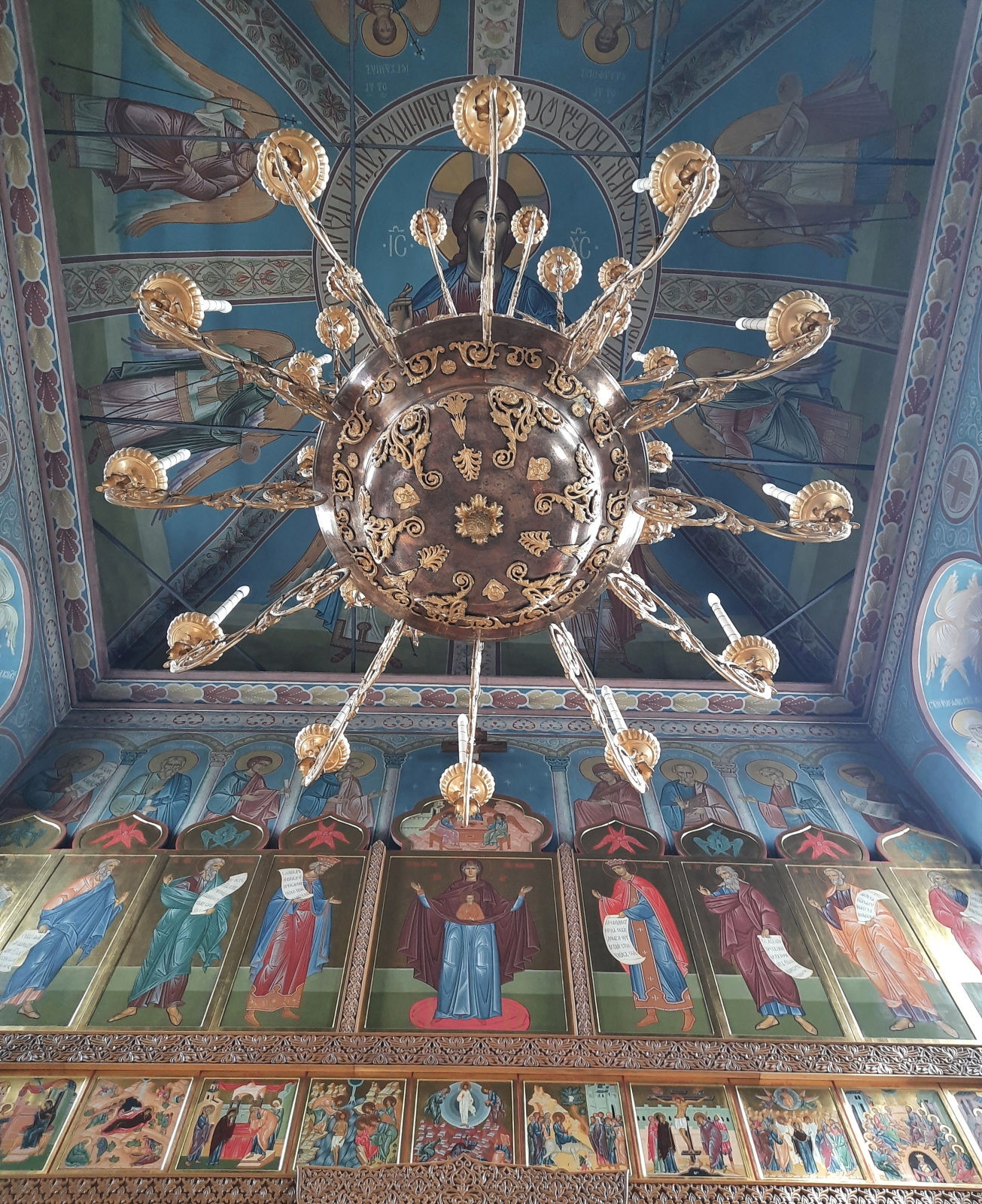 Епифань: маленький храм на холме