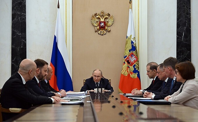 Формула Стабильности: Долги списаны, ставки высоки, трудности временные.Ключевую ставку можно больше не снижать