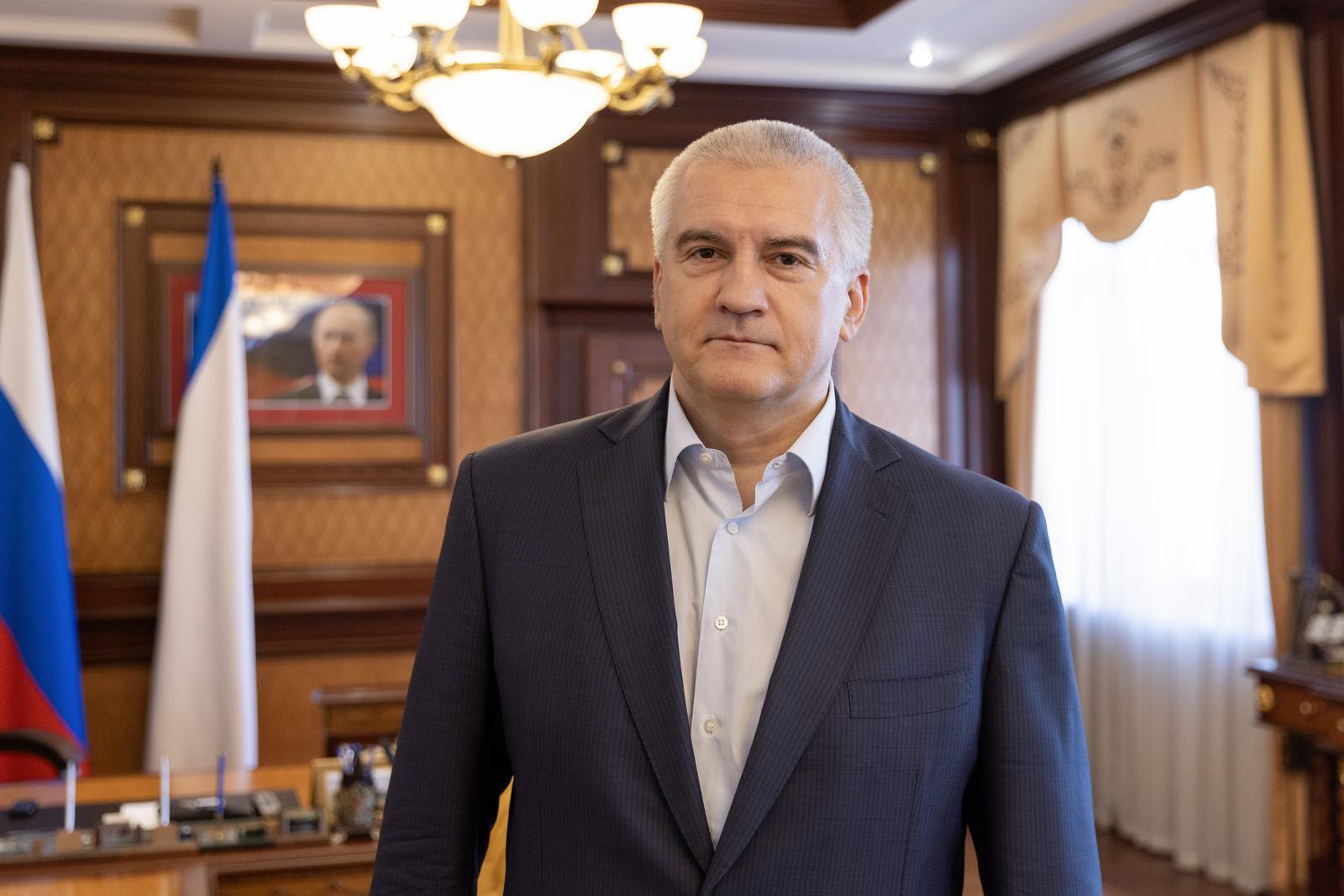 До 2 миллионов за уничтоженное авто: Аксенов утвердил выплаты за машины, пострадавшие от атак ВСУ. Но есть нюансы