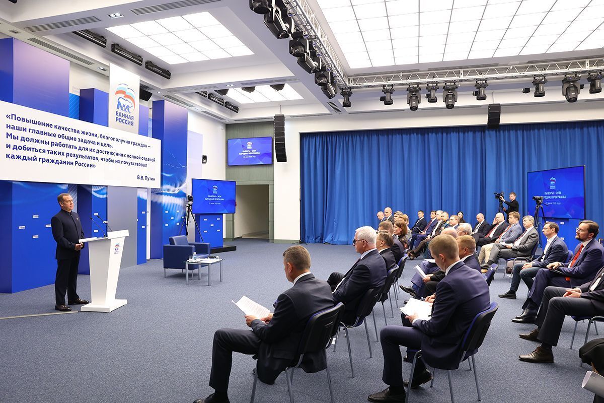 3 миллиона инициатив: Народ сказал — партия записала (и забыла)