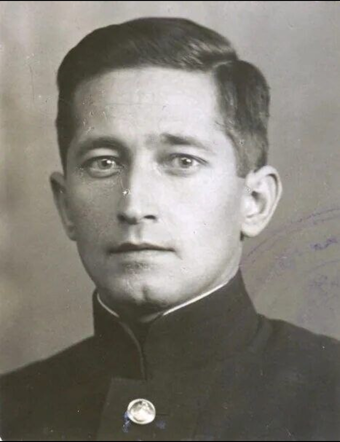 Герои блокадного Ленинграда: контр-адмирал В. С. Чероков.