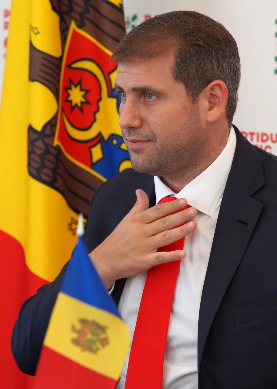 "Золотой сертификат" от "Росвекселя": Минфин предложил россиянам покупать золото