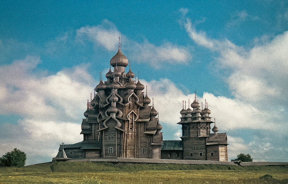 Шедевр без единого гвоздя: история одной прогулки по Кижам