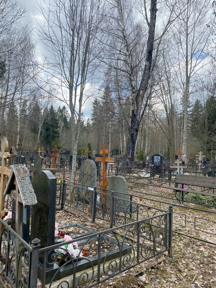 Великое таинство погребения теперь по кнопке: «Госуслуги» оцифруют последний приют