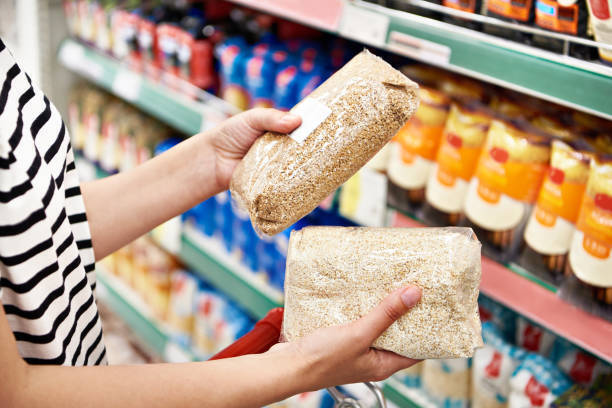 Россиян призвали не паниковать из-за подорожания ключевого продукта питания.Эксперт рассказал, почему гречка теперь дороже курицы»