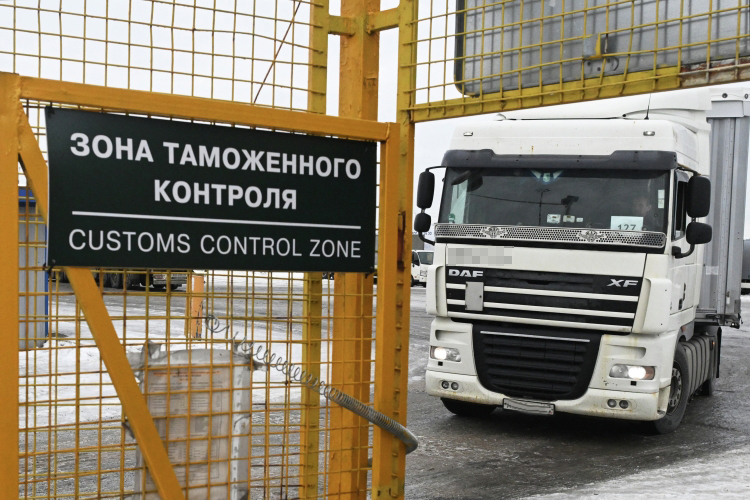 Граница на замке для должников и новые правила с 1 сентября 2026 года: к чему готовиться грузоперевозчикам?