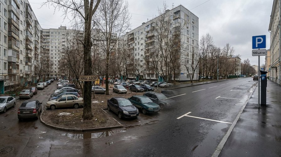 Парковочная резервация: почему благая «забота» Дептранса оборачивается войной во дворах. Как платные парковки стравливают соседей в спальных районах.