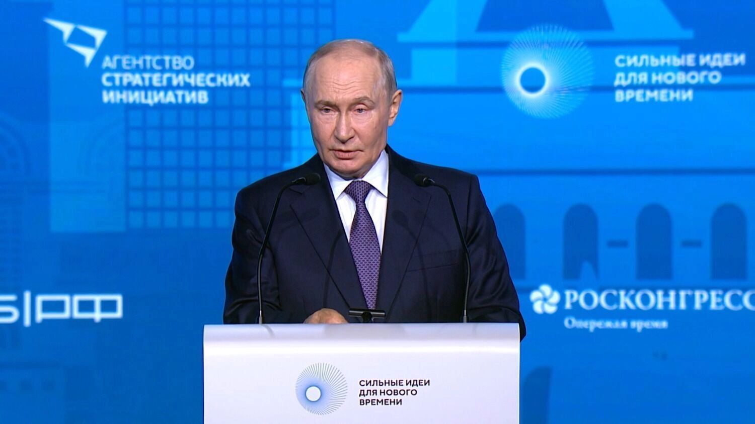 Сделано в России: инструкция по принудительному счастью.Путин призвал сформировать долгосрочный спрос на отечественную продукцию