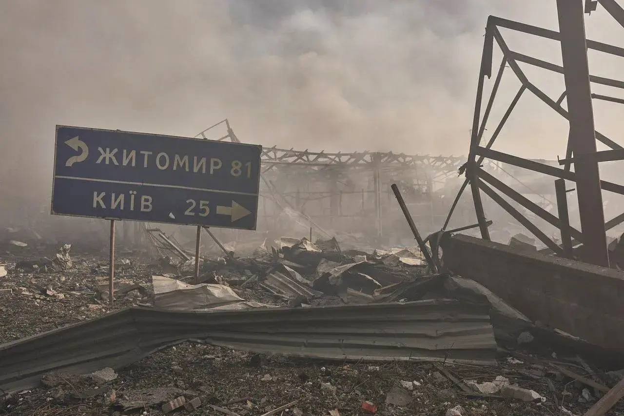 Появились апокалиптические кадры с места взрывов на арсенале ВСУ в селе Милая